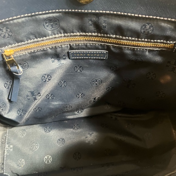 Tory Burch Robinson Double-Zip Saffiano Tote, Dark Navy Blue with Gold Hardware - Picture 7 of 9